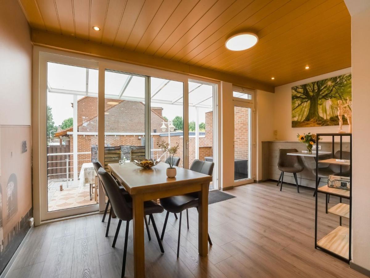 Вилла Terraced House In Kerkrade With A Garden Экстерьер фото