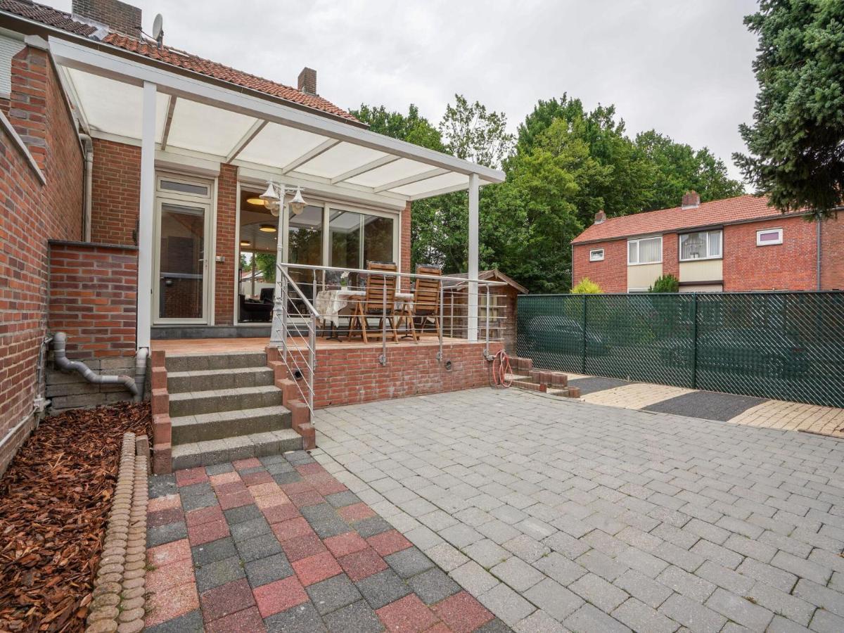 Вилла Terraced House In Kerkrade With A Garden Экстерьер фото